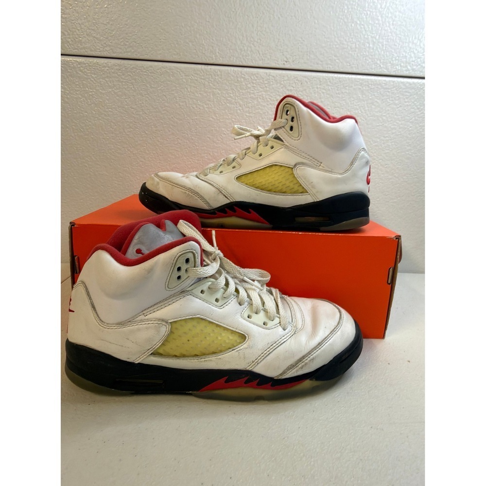 Nike Air Jordan 5 Retro Fire Red Silver‎ Tongue White 6.5y #1958
